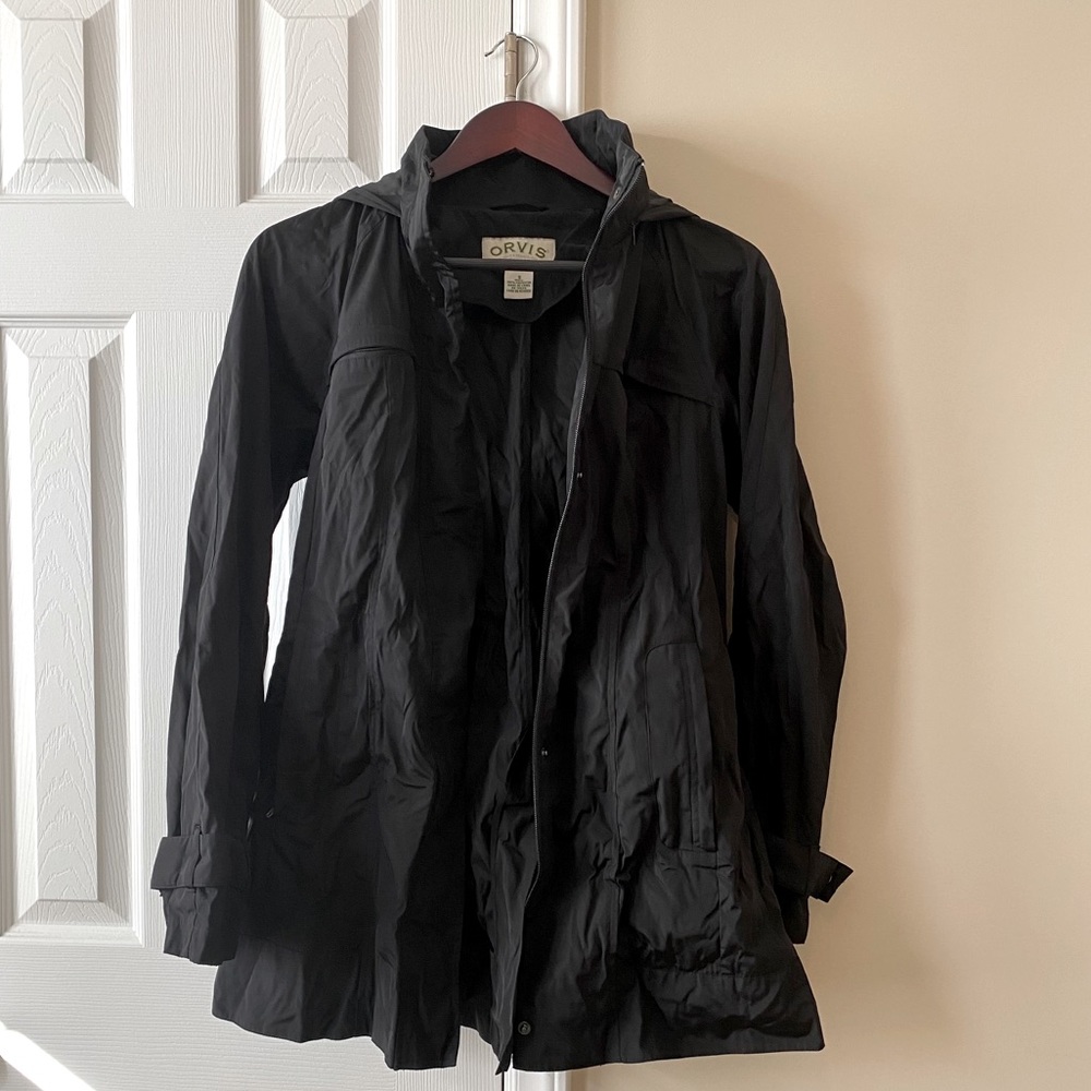 Orvis women’s size small black raincoat